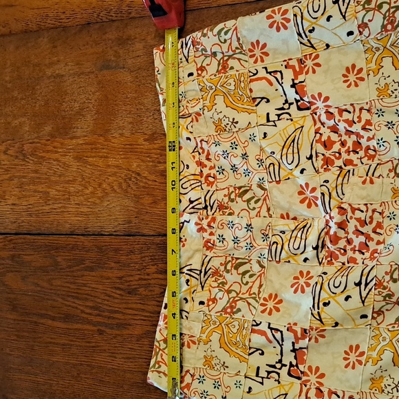 Skirt - Picture 3 of 4